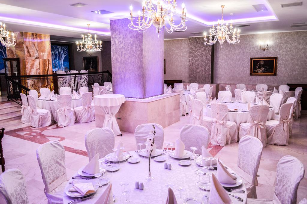 Premier Palace Spa Hotel Bucharest Exterior photo A banquet hall